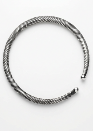 Collare argento con legno chiaro