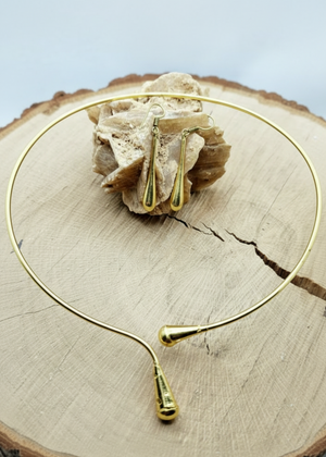 Collare Liquid con base legno chiara