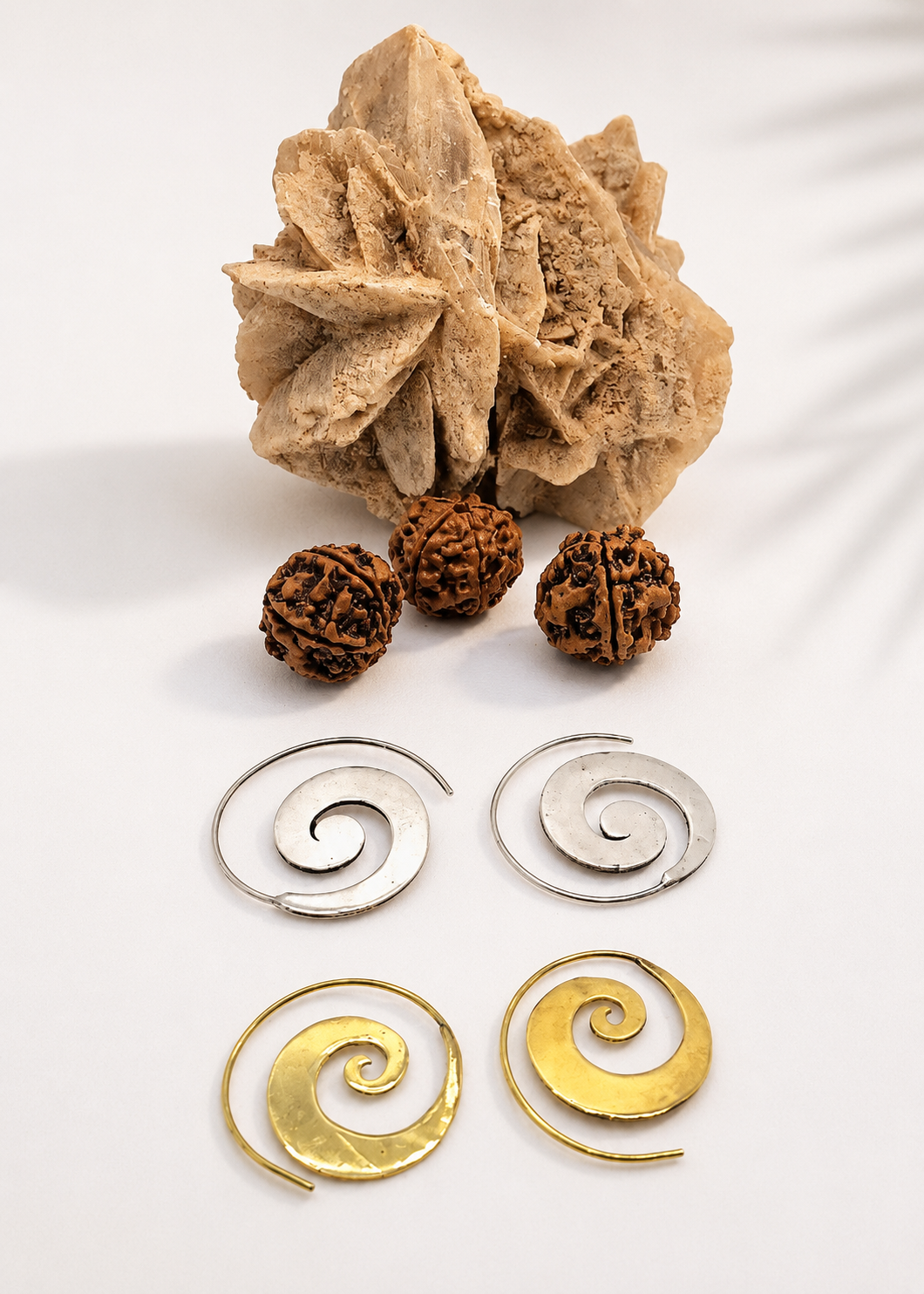 Orecchini Spirali Flat – Design Boho in Ottone o Bagno d'Argento
