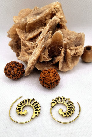 Orecchini Spirale Fiore di Loto - Gipsy Fashion Wear