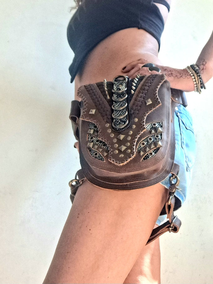 Brown Snake Pocket Belt