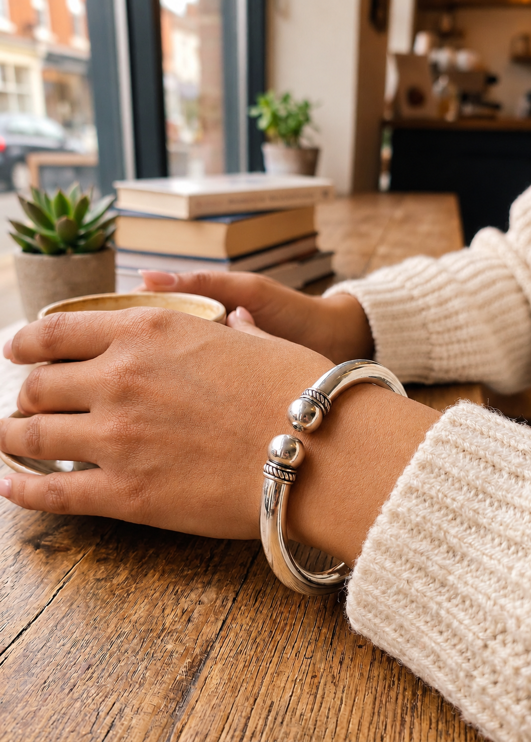 Bracciale Rigido Banu | Bagno d'Argento Stile Tribale