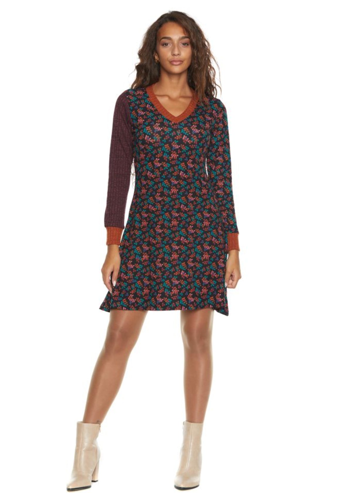 W23D12 - Vestido evasé Praga Baba Design