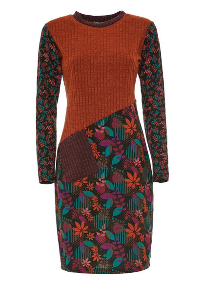 W23D37 - Praga Baba Design medium length dress