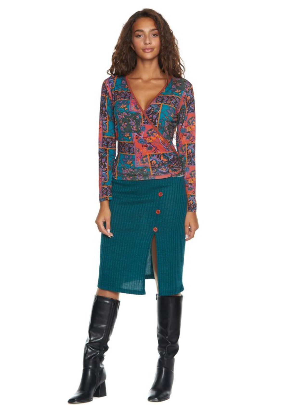 W23T02 - Warsaw Baba Design crossover sweater