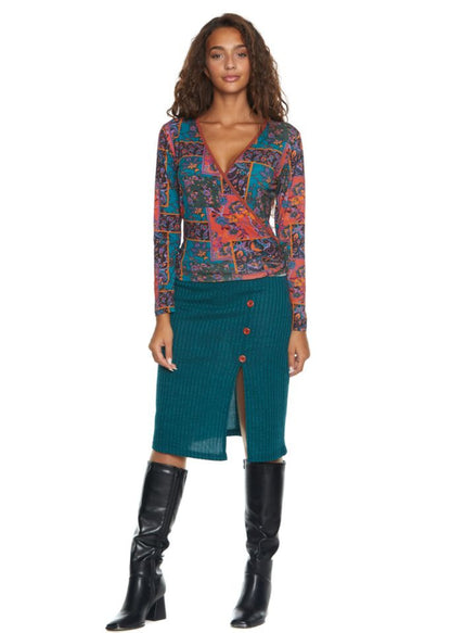 W23T02 - Warsaw Baba Design crossover sweater