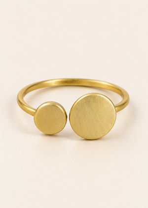 Big and Small – Anello regolabile in ottone con due dischi di dimensioni diverse