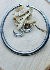 Collare e orecchini argento con legno chiaro