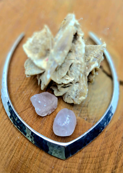 Hammered spike collar