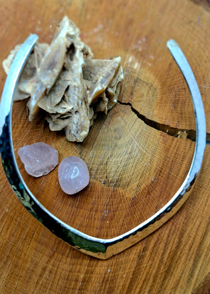 Hammered spike collar