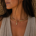 Liquid - Collare Ottone Rigido Design Fluido Terminali a Goccia Boho