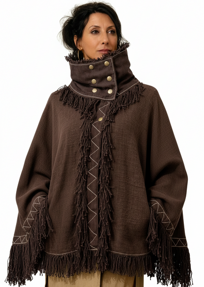 Fringe Poncho Brown - Indossato