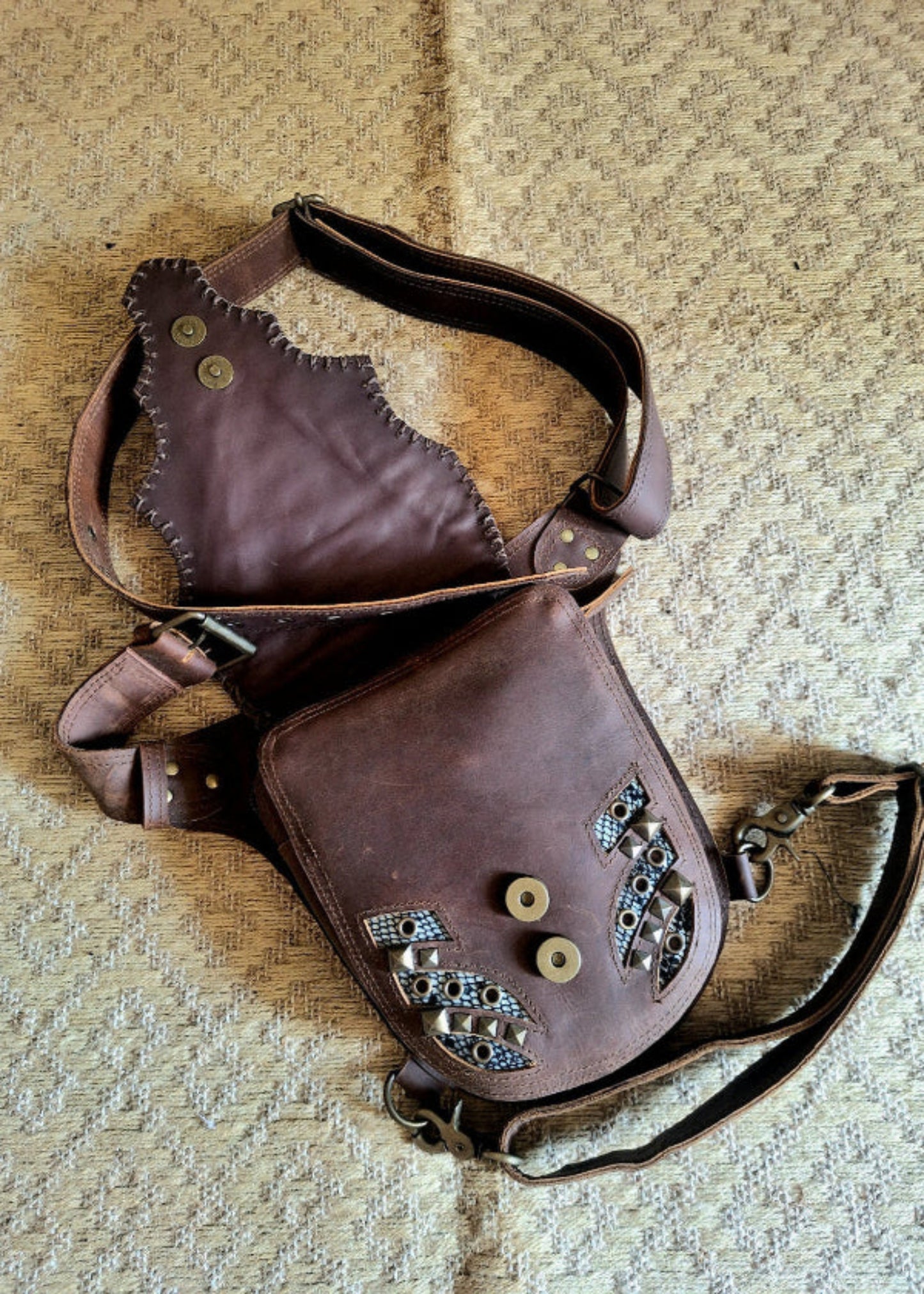 Marsupio in pelle “Warrior Spirit”