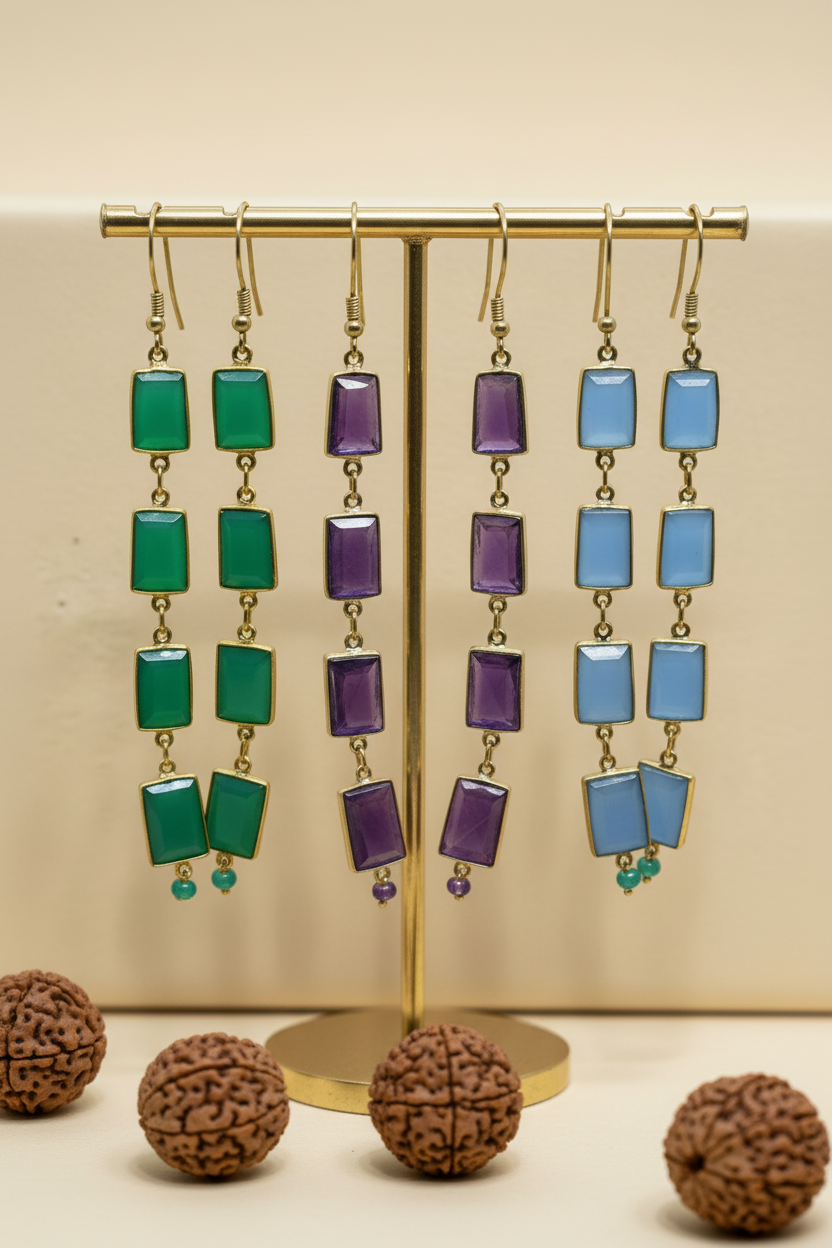 Orecchini Queen Stone - sfondo crema pulito