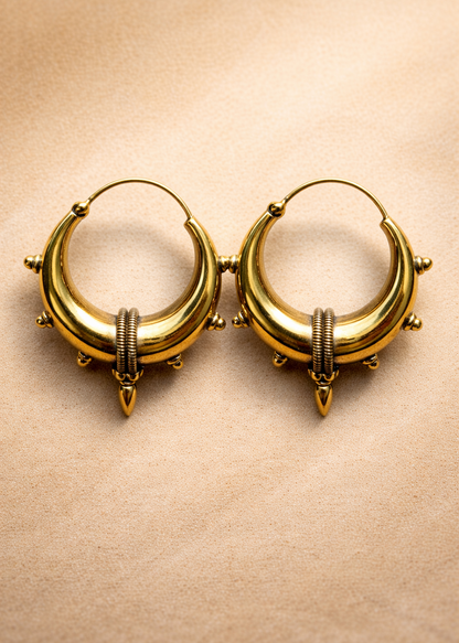 Orecchini “Moon Warrior” – Cerchi bombati con punta tribale - Gipsy Fashion Wear 