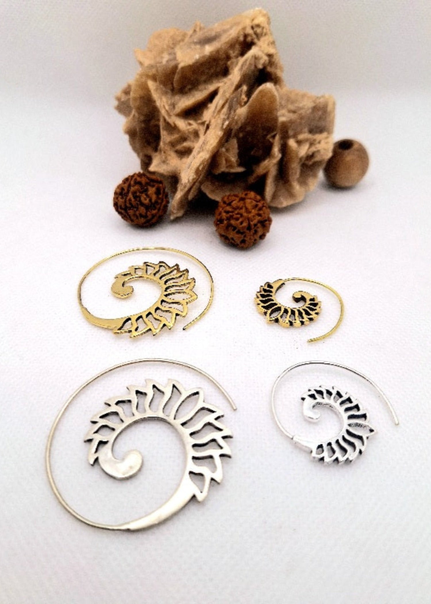 Orecchini Spirale Fiore di Loto - Gipsy Fashion Wear 