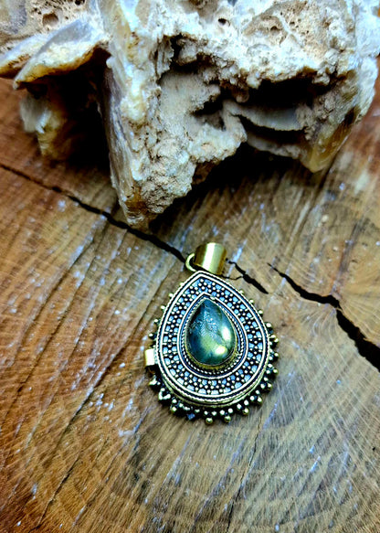 Poison Holder Pendant