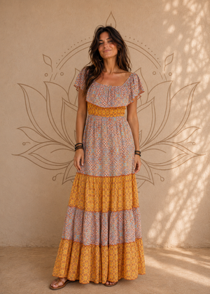Vestito lungo Majolica Tree Baba Design – vista frontale abito estivo con scollo a barca e gonna con balze