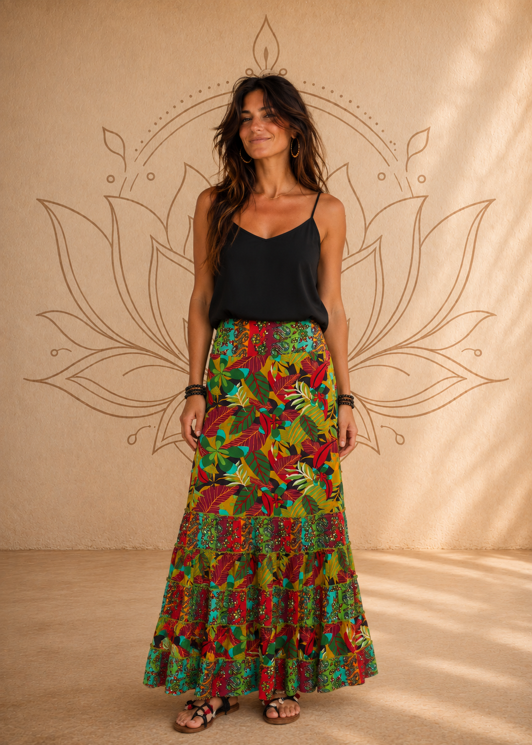 Gonna lunga a balze gipsy Urban Nature Baba Design – pattern tropicale foglie, taglia S/M, vista frontale
