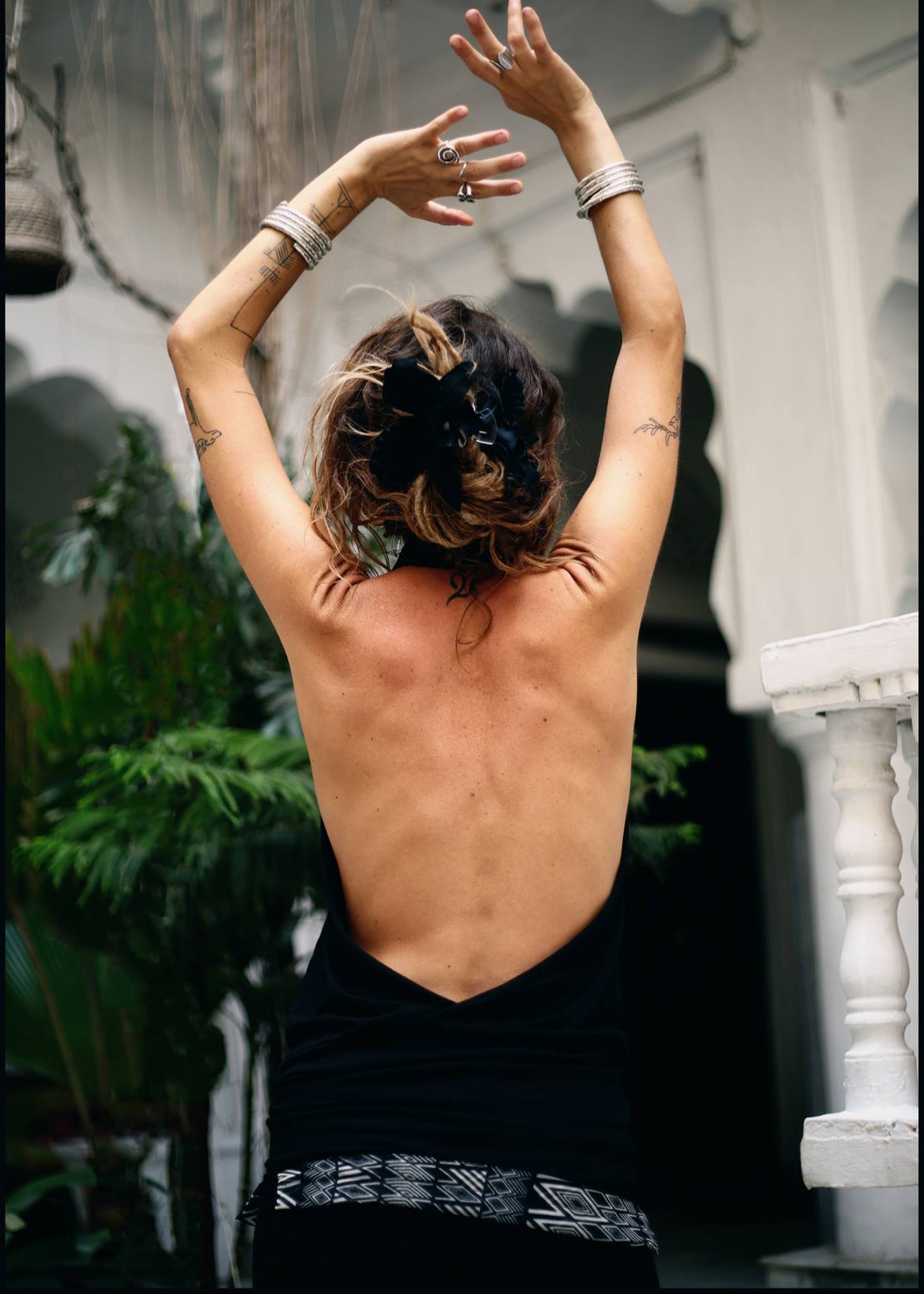 “Backless Dream” Top – Bare Back