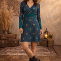 Urban Marks – Vestito Midi Svasato con Scollo Incrociato e Pattern Retrò | Baba Design